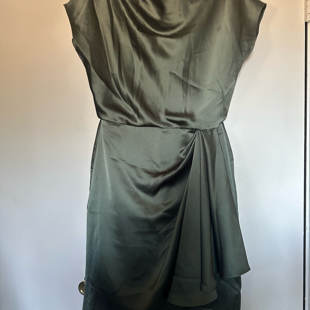 Nouvelle AMSALE Green Asymmetrical Sheath Dress